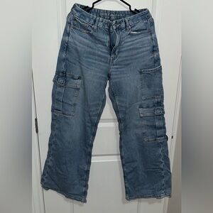 American Eagle Women Curvy Super High-Waisted Baggy Wide-leg Cargo Jean